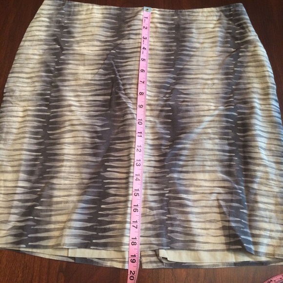EUC Kenneth Cole Animal print skirt (8) - Picture 7 of 7